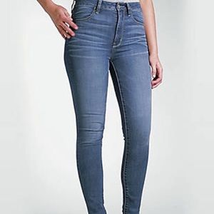 AEO Light-wash Skinny Jeans